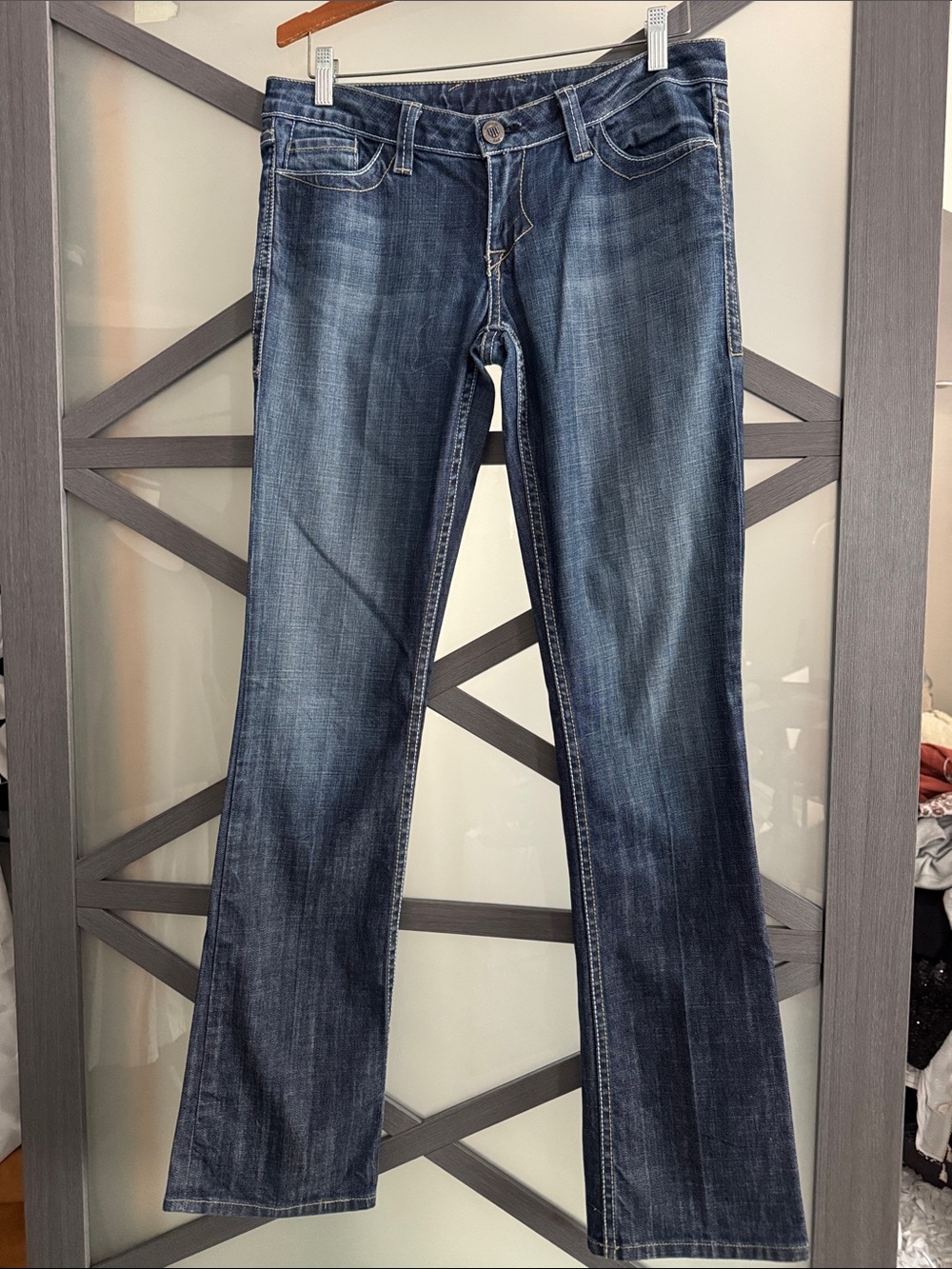 Vintage Y2K Medium Blue Wash Straight-Leg Jeans